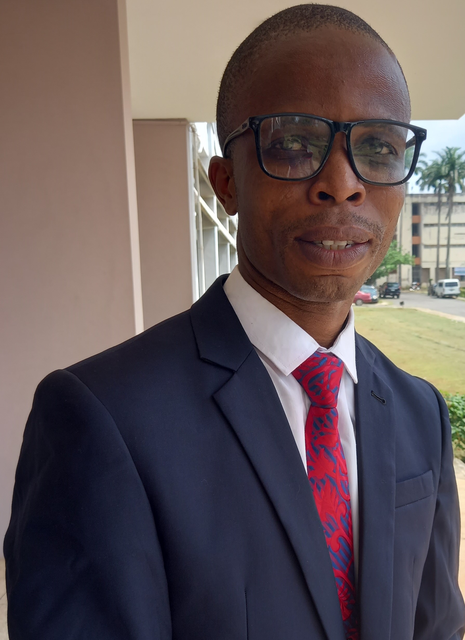 Headshot of Dr. Maria Tackett